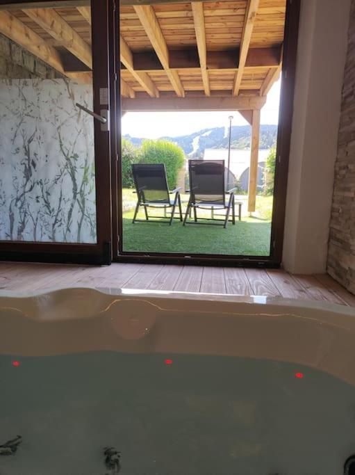 Gite Papillon 6 A14 Personnes - Jacuzzi Gérardmer Exteriér fotografie